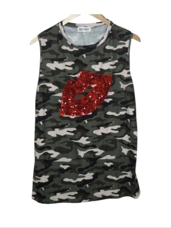 Pesion Tops - Pesion Sequins Kiss Camouflage Tank Top